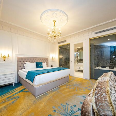 Grand Hotel Belushi Boge ภายนอก รูปภาพ