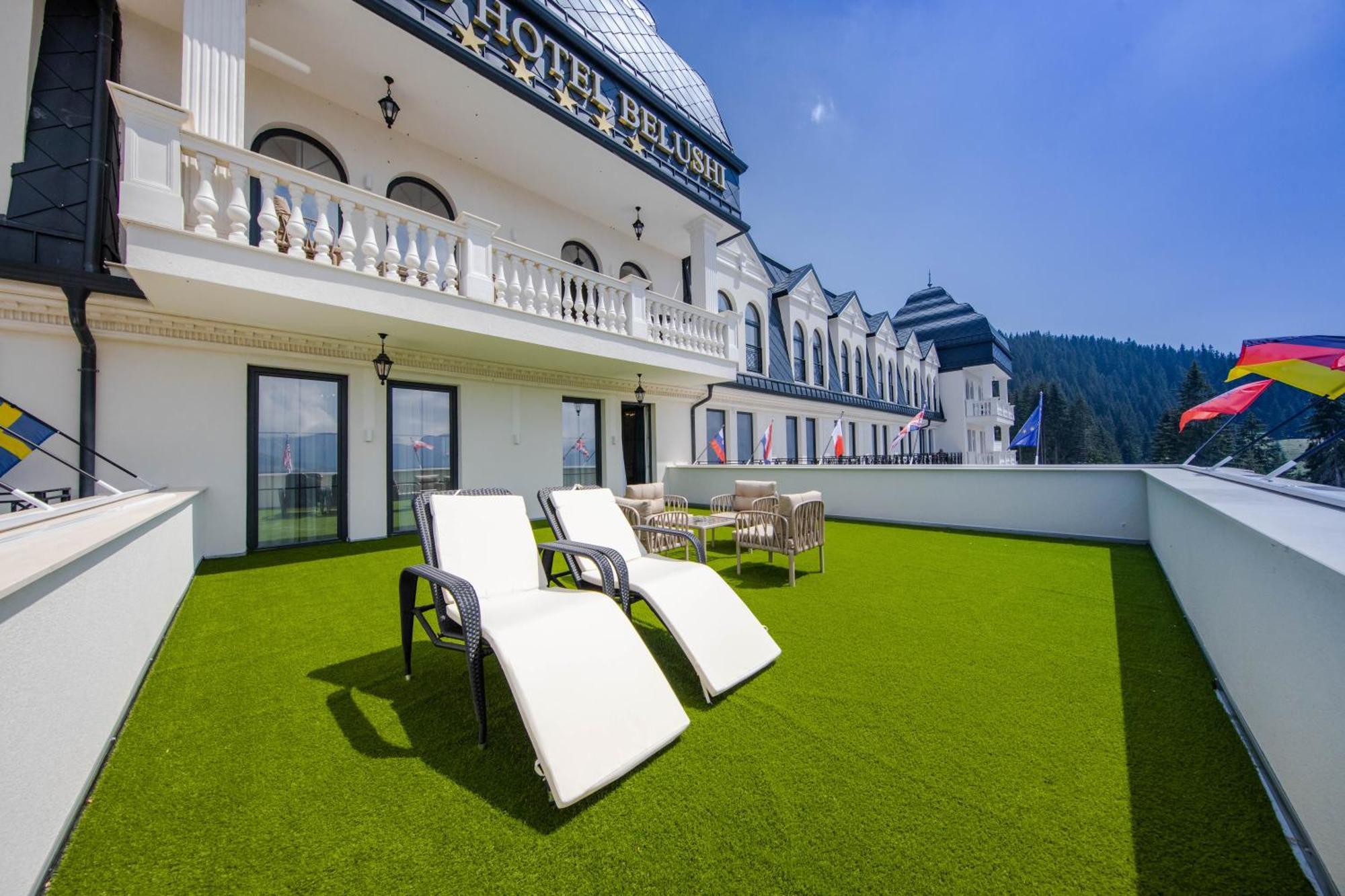 Grand Hotel Belushi Boge ภายนอก รูปภาพ